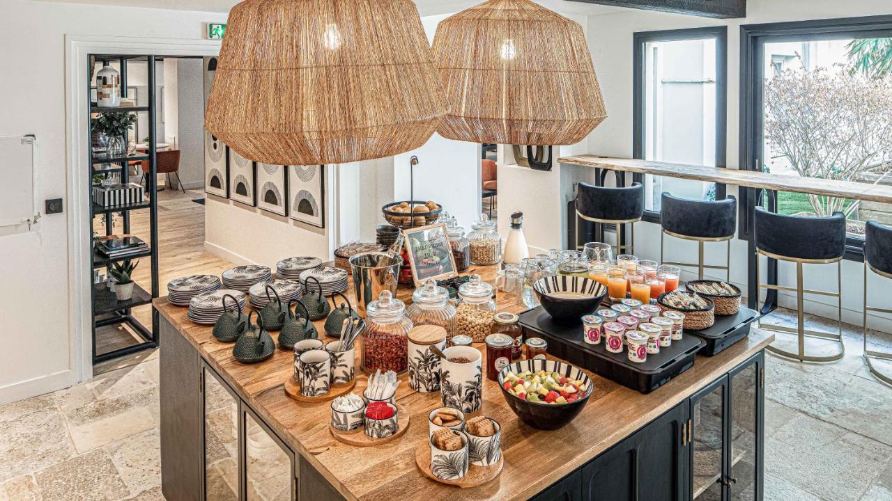 Maisons Du Monde & - La Rochelle Vieux Port Hotel 4*