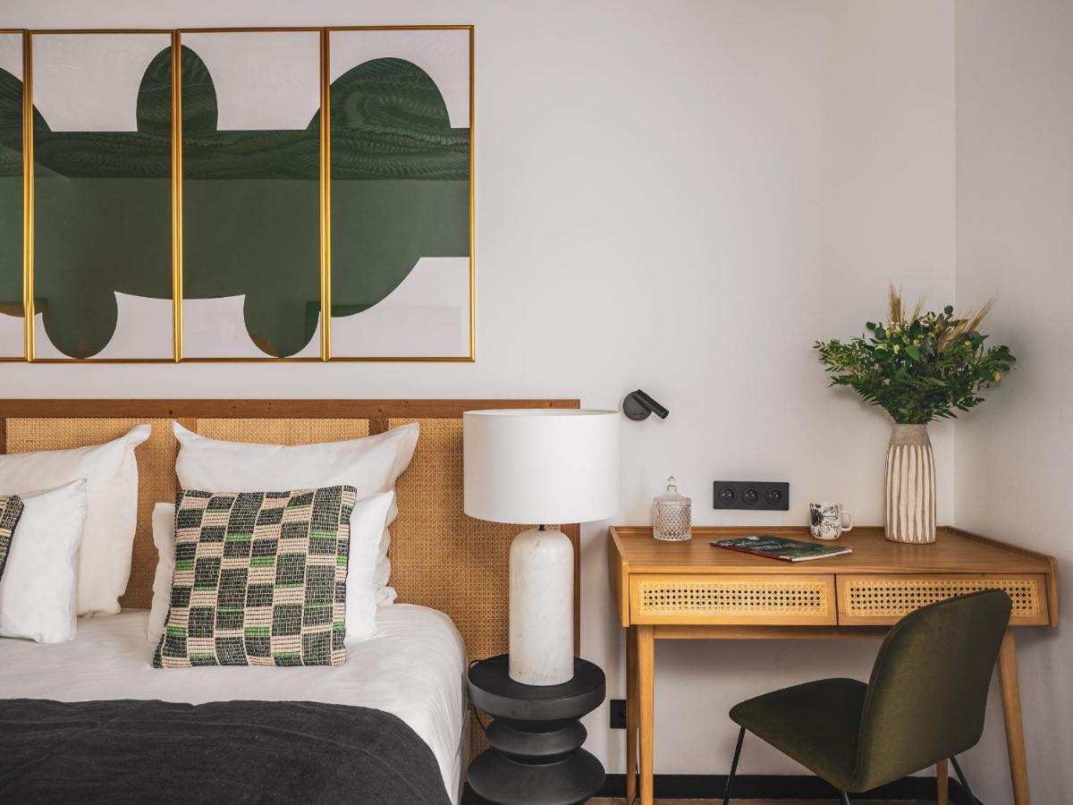 Maisons Du Monde & - La Rochelle Vieux Port Hotel 4*